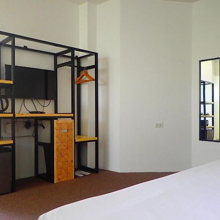 Aozora Seaside Mactan Hotel Lapu-Lapu City Bagian luar foto