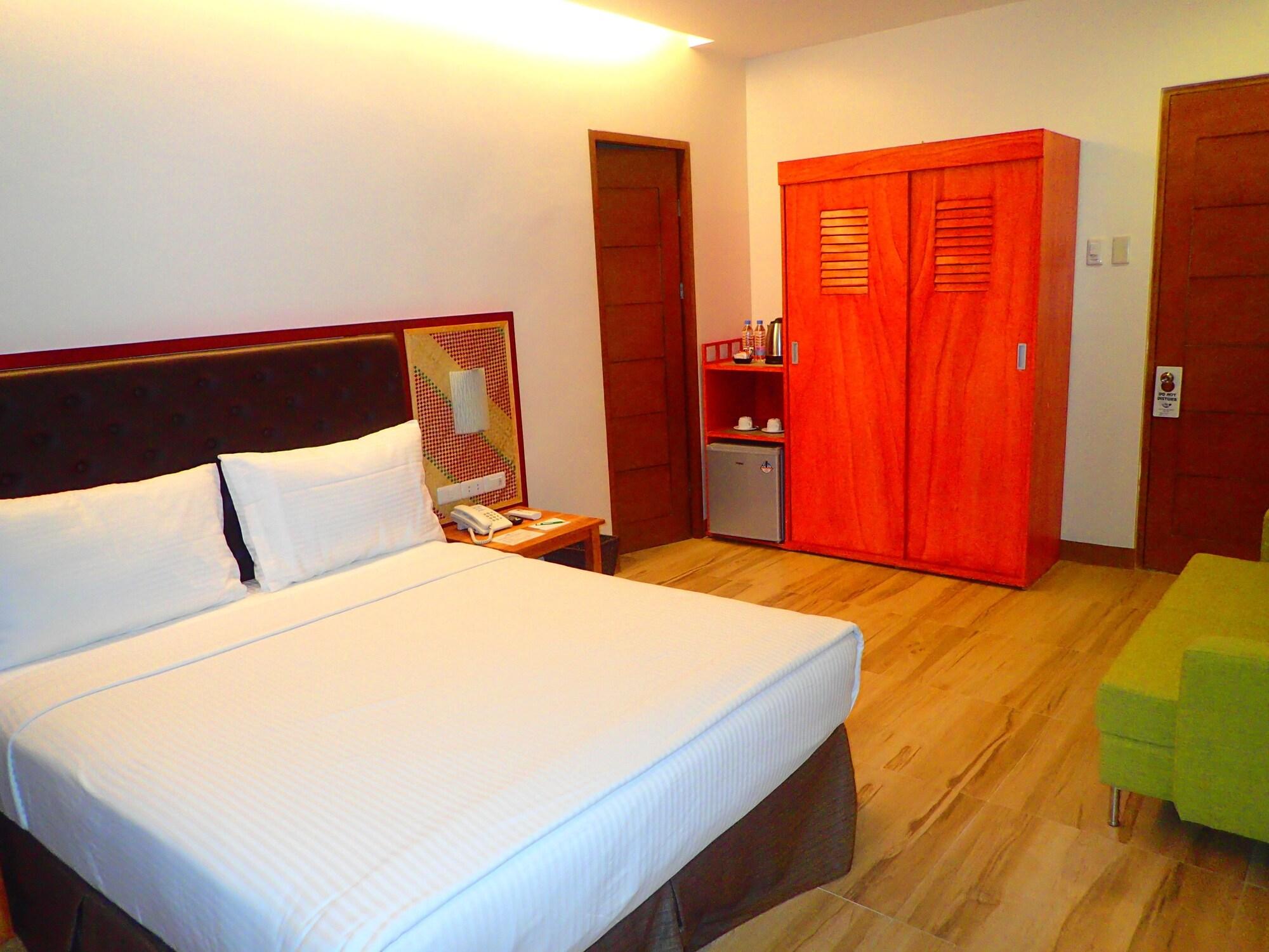 Aozora Seaside Mactan Hotel Lapu-Lapu City Bagian luar foto