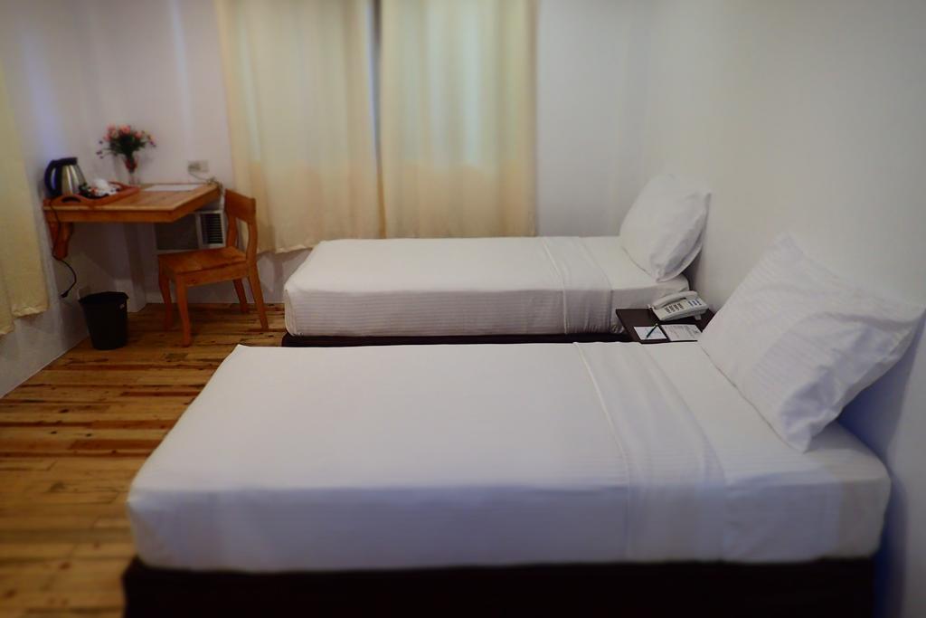 Aozora Seaside Mactan Hotel Lapu-Lapu City Bagian luar foto