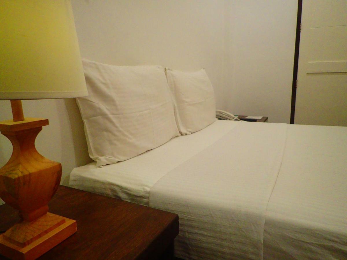 Aozora Seaside Mactan Hotel Lapu-Lapu City Bagian luar foto
