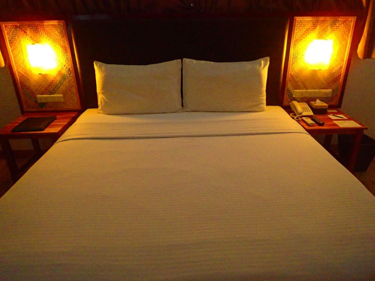 Aozora Seaside Mactan Hotel Lapu-Lapu City Bagian luar foto